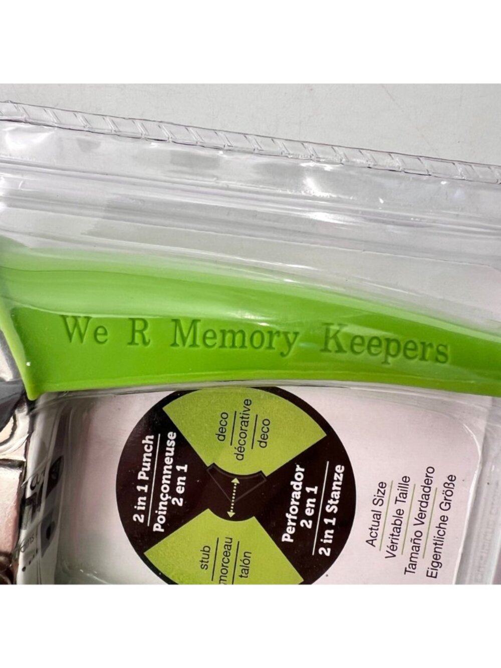 Crop-A-Dile Corner Chomper 2-In-1 Punch Stub & Deco Cut By We R Memory Keepers - Picture 5 of 11